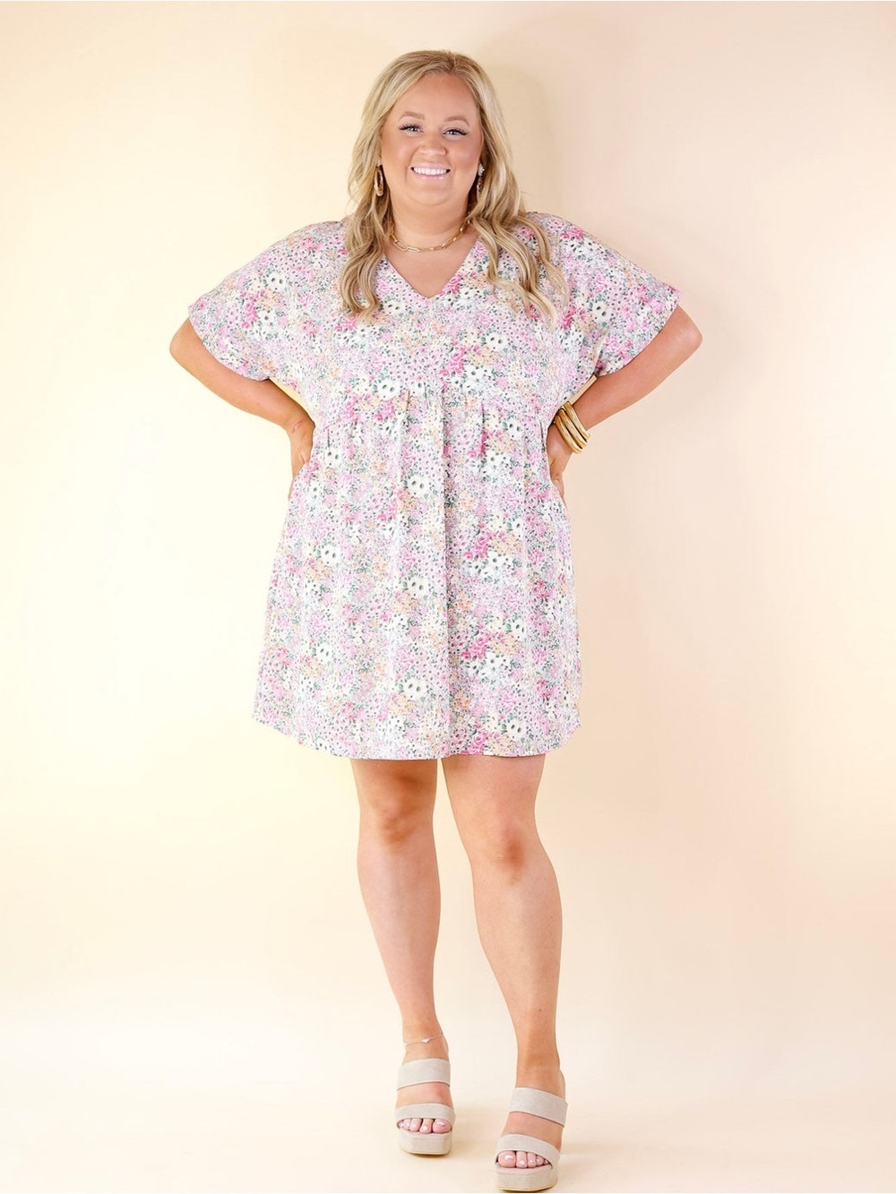 Chic Floral V-Neck Dress